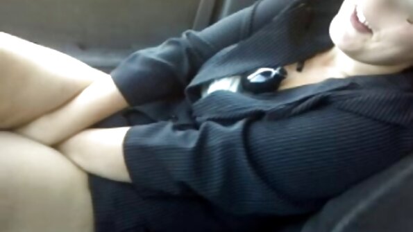 甜美的青少年需要一个经验丰富的男人来享受高质量的娱乐